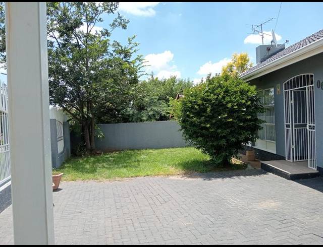 3 BEDROOM HOUSE FOR SALE IN WITPOORTJIE